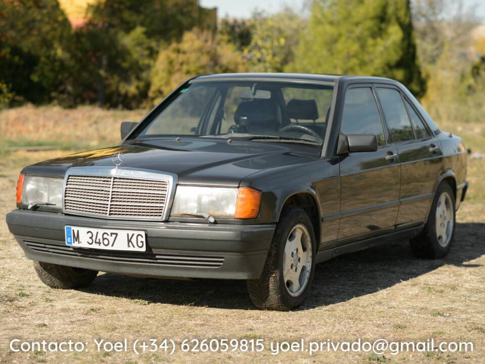 Image 1/41 of Mercedes-Benz 190 E 2.6 (1987)