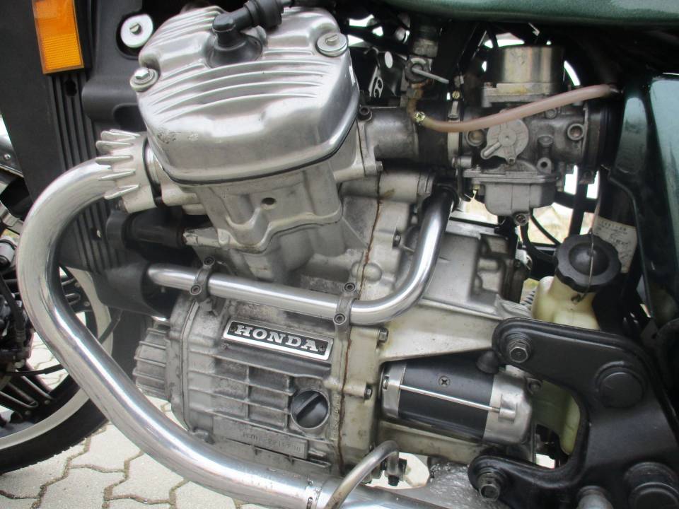 Image 2/13 of Honda DUMMY (1983)