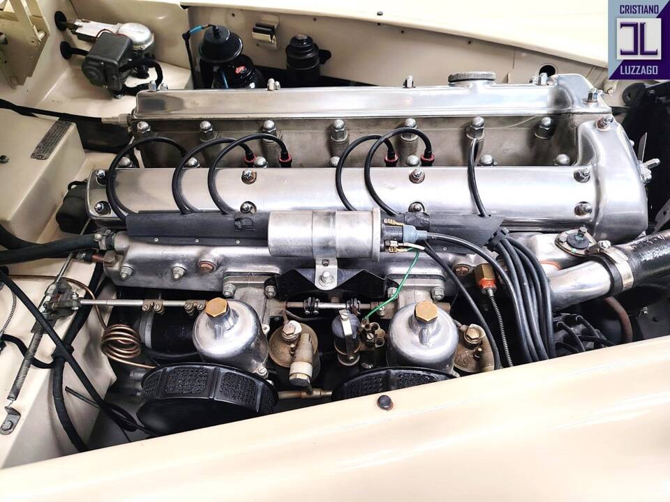 Image 70/74 of Jaguar XK 140 OTS (1956)