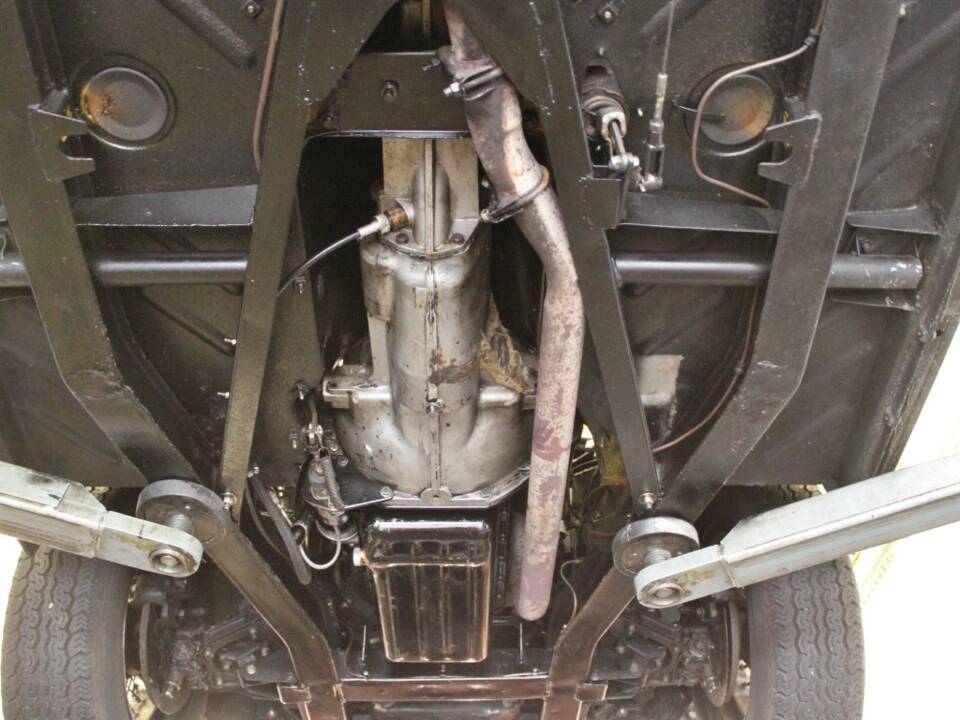 Image 15/18 of Triumph TR 3B (1963)