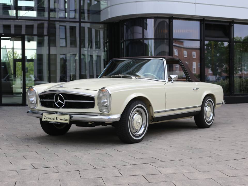 Imagen 43/50 de Mercedes-Benz 230 SL (1965)