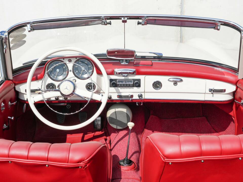 Afbeelding 17/35 van Mercedes-Benz 190 SL (1959)