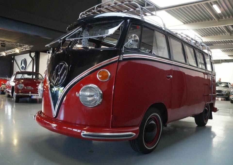 Image 42/50 of Volkswagen T1 Brasil &quot;Samba&quot; (1975)