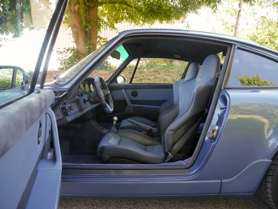 Bild 26/40 von Porsche 911 Carrera 4 (1900)