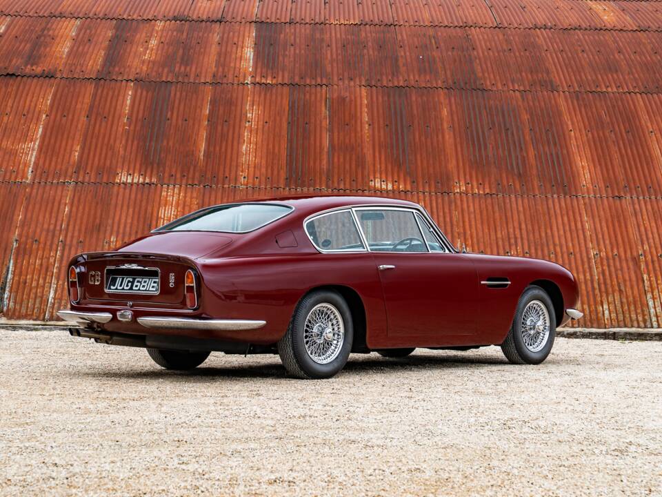 Bild 9/39 von Aston Martin DB 6 (1967)