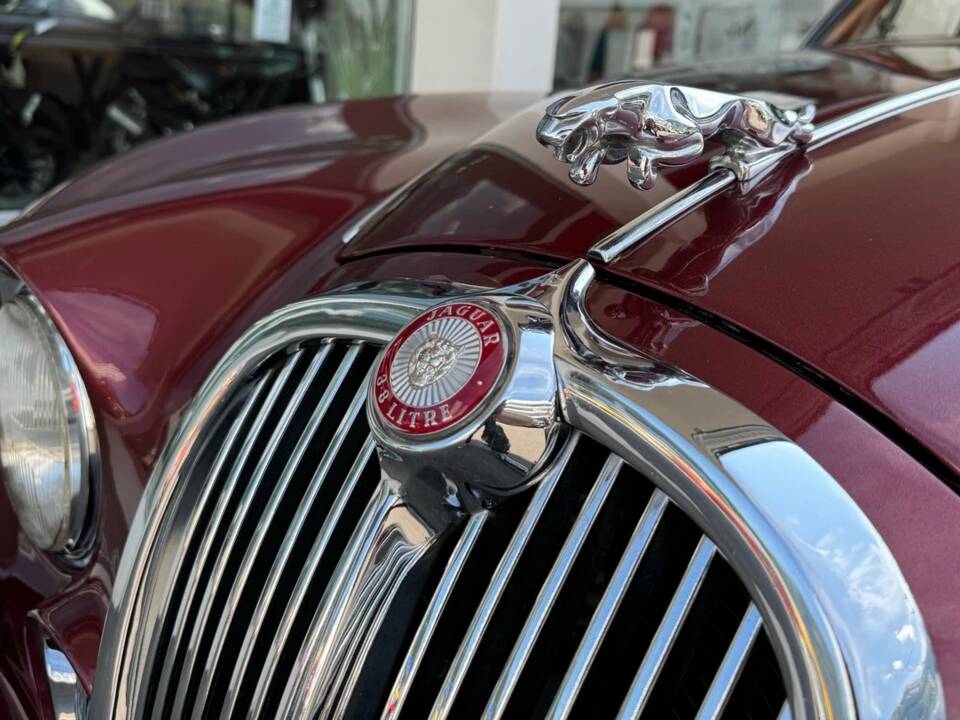 Image 10/25 de Jaguar S-Type 3.8 (1965)