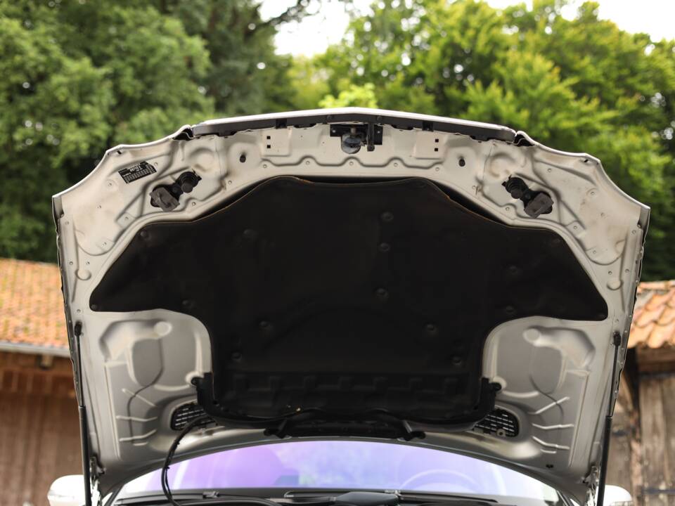 Image 46/72 of Mercedes-Benz E 55 AMG (2002)