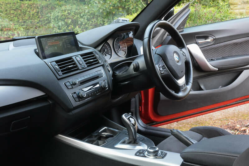 Image 5/27 of BMW M135i (2013)