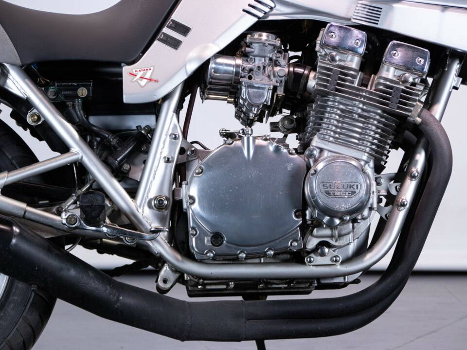 Bild 43/50 von Suzuki GSX 1100 SZ Katana (1982)