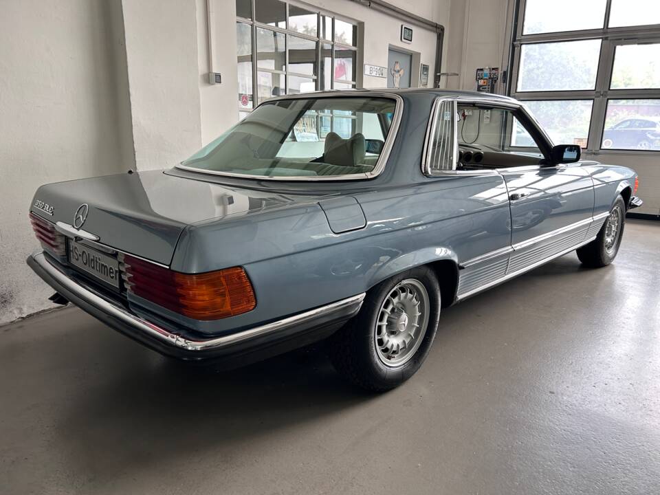 Image 6/39 de Mercedes-Benz 350 SLC (1978)