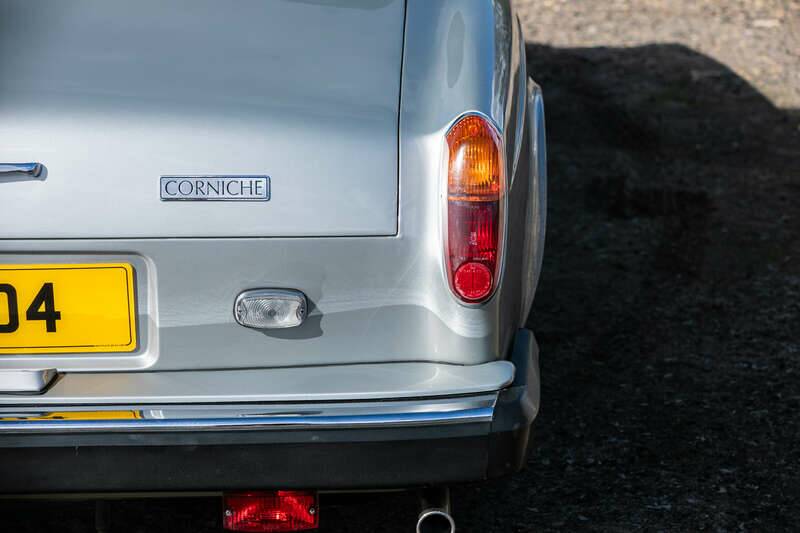 Image 15/35 of Bentley Corniche I (1982)