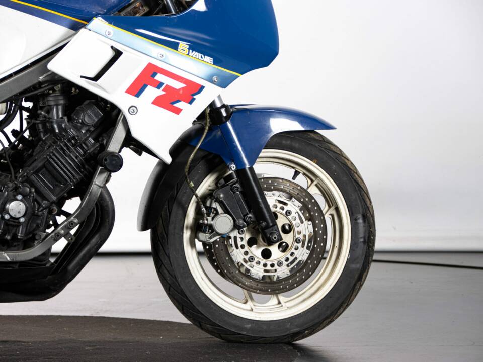 Bild 23/50 von Yamaha FZ 750 (1986)