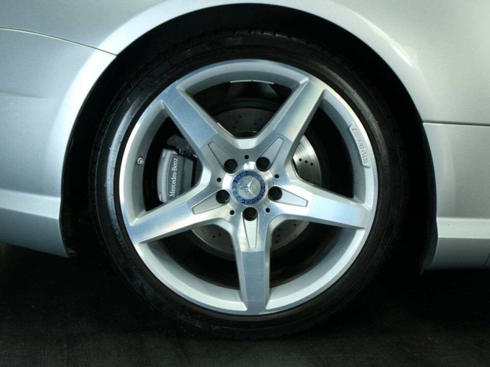 Image 49/50 of Mercedes-Benz SL 500 (2015)