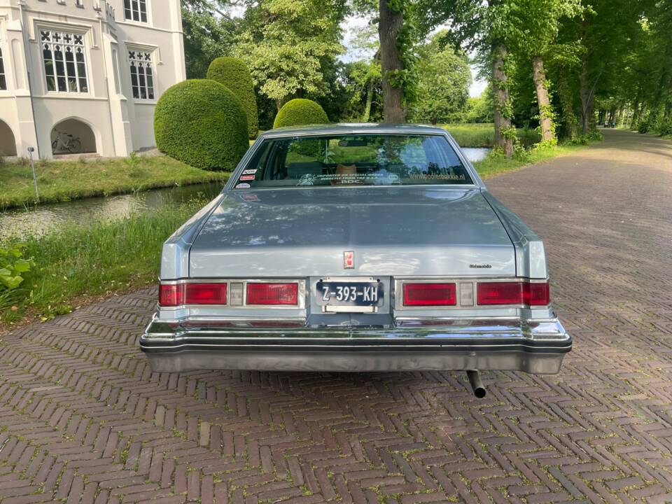 Bild 3/5 von Oldsmobile Delta 88 Royale (1979)