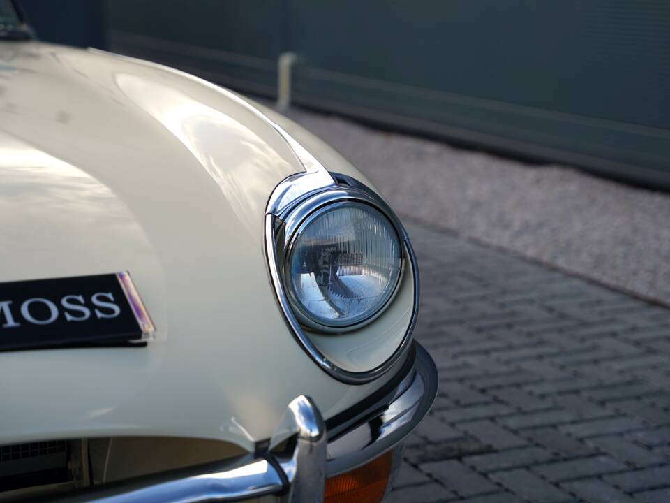 Imagen 38/50 de Jaguar E-Type (1969)
