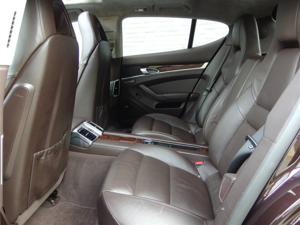 Bild 56/98 von Porsche Panamera Turbo (2009)