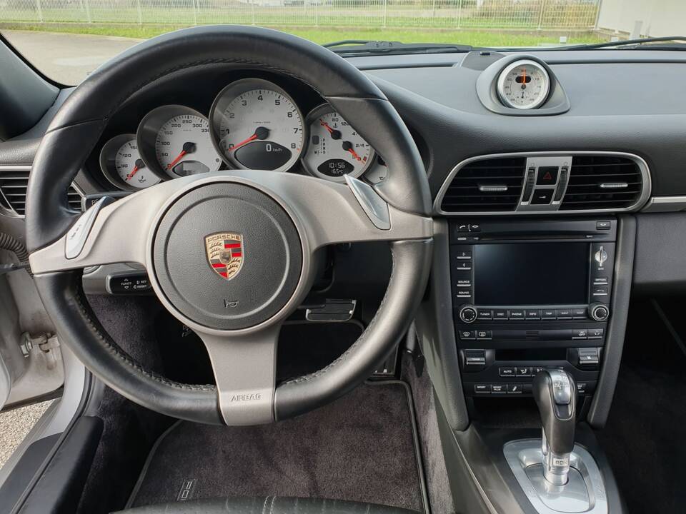 Immagine 11/16 di Porsche 911 Carrera 4S (2008)