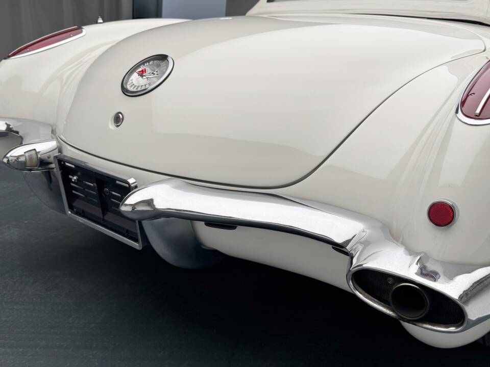 Image 9/19 of Chevrolet Corvette (1959)