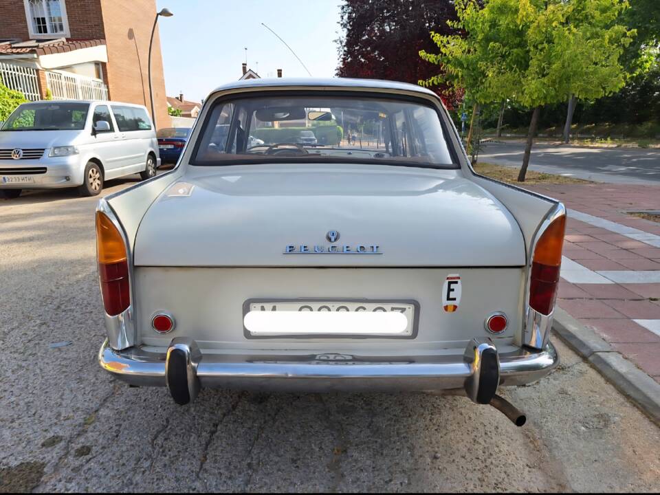 Immagine 5/52 di Peugeot 404 Break (1964)