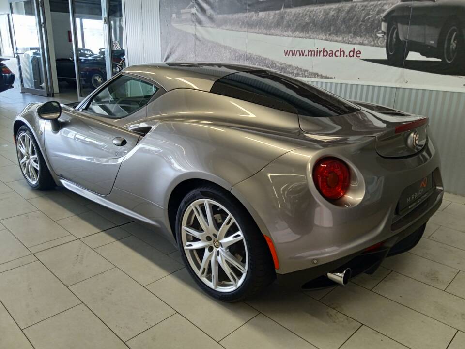 Image 9/13 of Alfa Romeo 4C (2014)