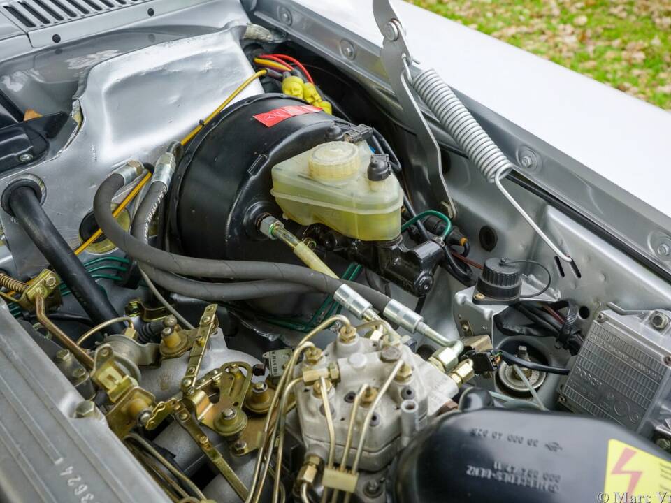 Bild 40/59 von Mercedes-Benz 280 SL (1985)