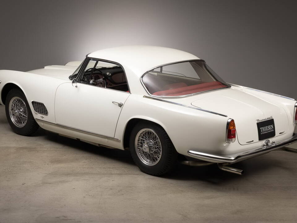 Image 9/39 of Maserati 3500 GT Touring (1961)