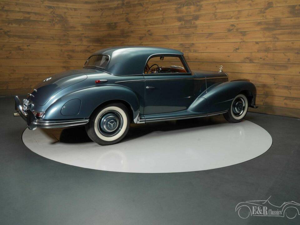 Image 28/31 of Mercedes-Benz 300 S (1953)