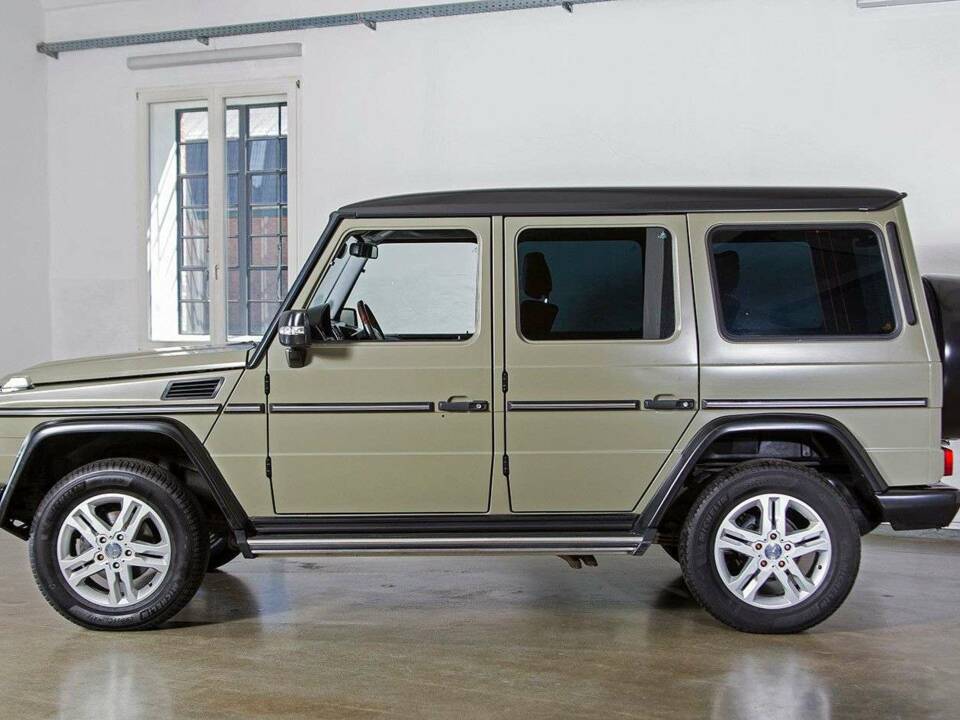 Immagine 2/19 di Mercedes-Benz G 500 (LWB) (2012)