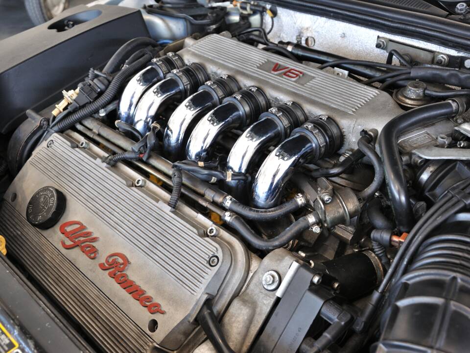 Immagine 22/41 di Alfa Romeo Spider 3.0 V6 12V (2000)