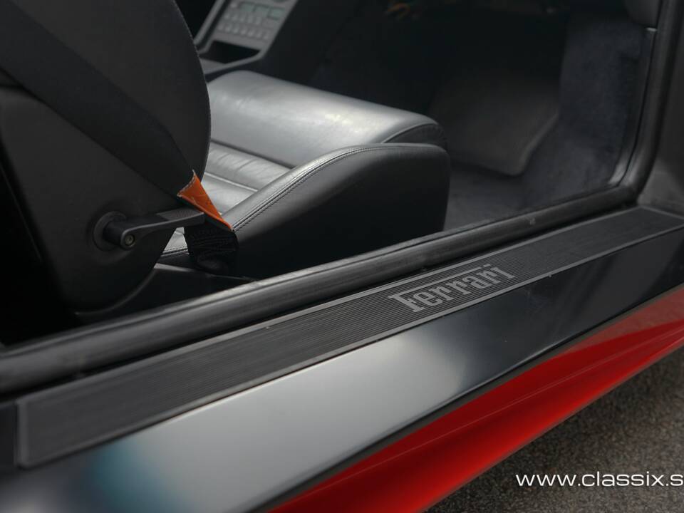Imagen 10/27 de Ferrari 348 TS (1992)
