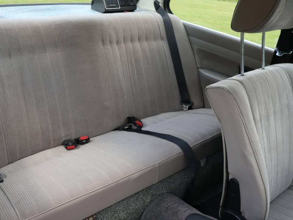 Image 37/50 of BMW 323i (1980)