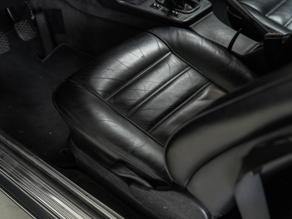 Immagine 19/32 di BMW 635 CSi (1985)