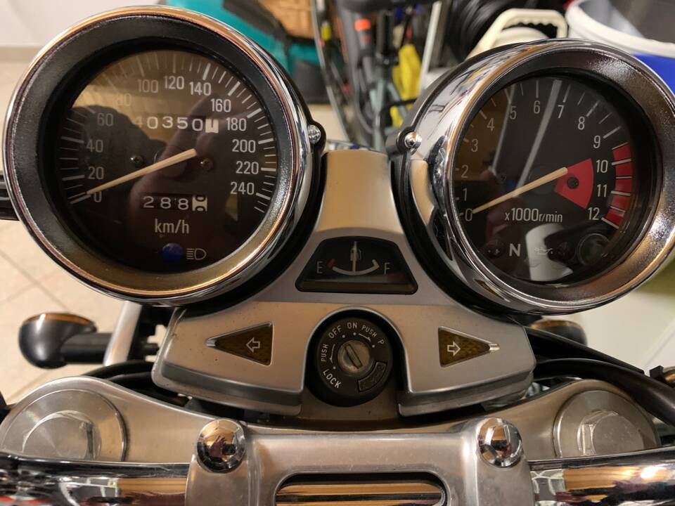 Immagine 8/8 di Kawasaki ZR 1100 Zephyr (1994)