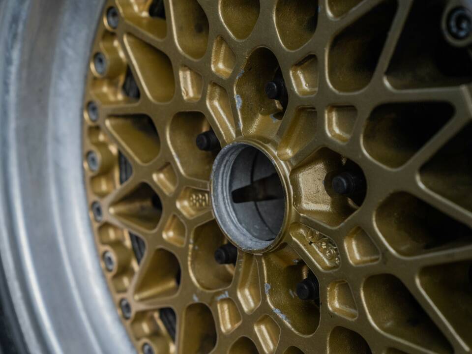 Afbeelding 17/40 van Mercedes-Benz 350 SLC (1973)