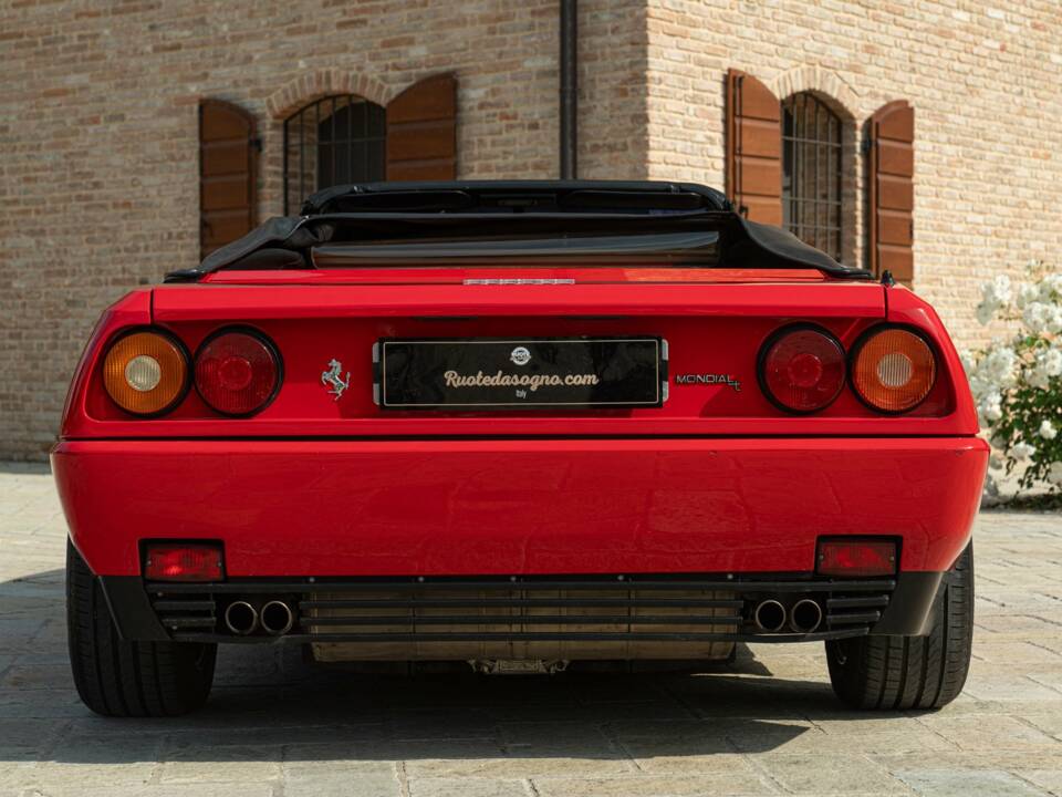 Image 8/50 of Ferrari Mondial T (1991)