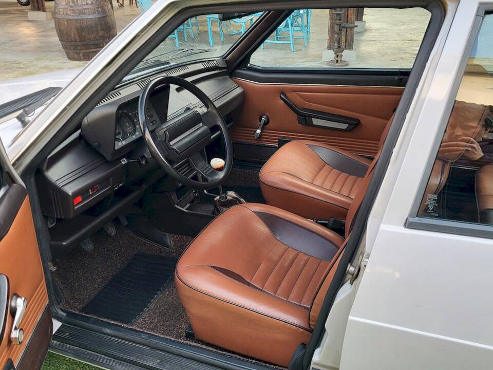 Image 18/51 of Alfa Romeo Giulietta 1.3 (1979)