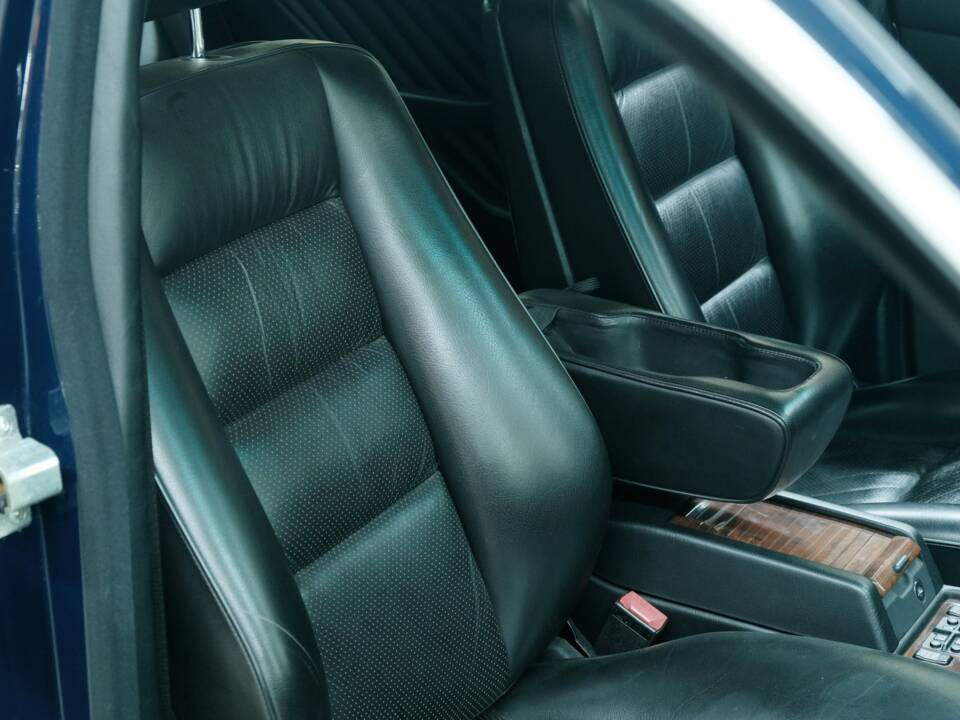 Bild 21/50 von Mercedes-Benz 500 SEL (1990)