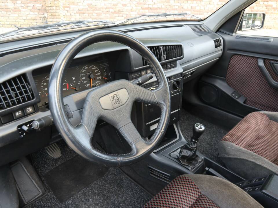 Bild 49/50 von Peugeot 405 Mi16 (1990)