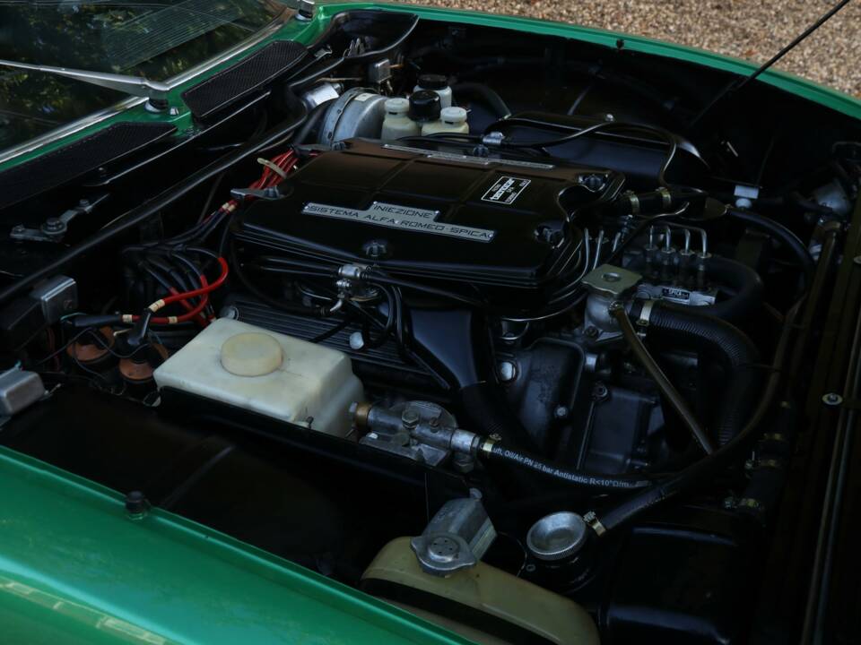 Image 33/50 of Alfa Romeo Montreal (1973)