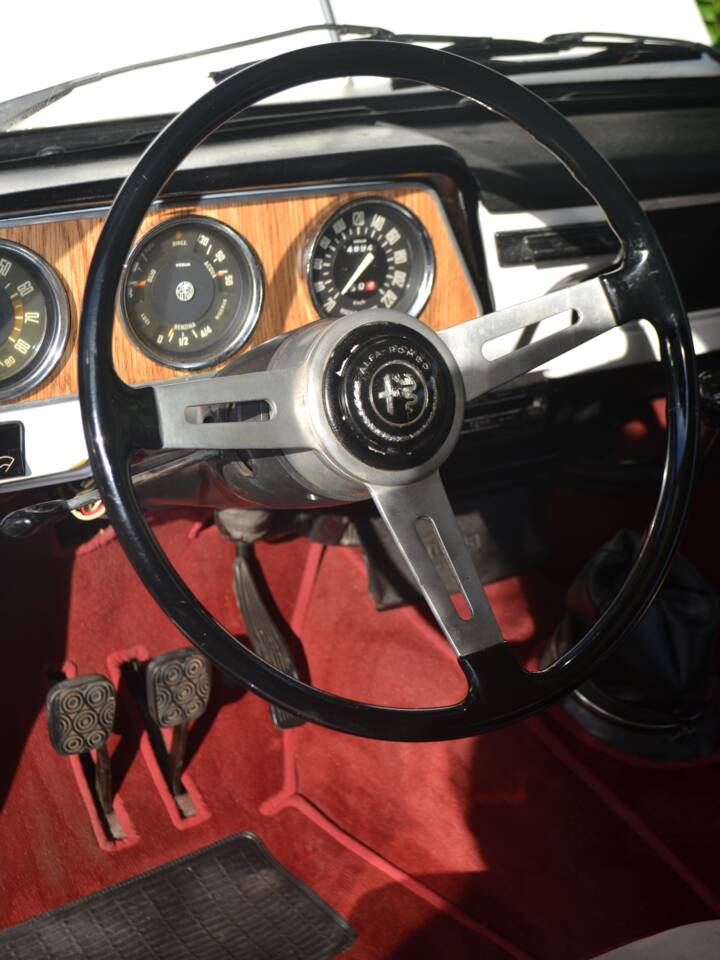 Image 5/20 of Alfa Romeo Giulia 1600 TI (1967)