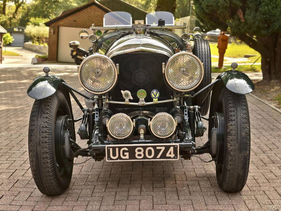 Immagine 3/50 di Bentley 6 1&#x2F;2 Litre Petersen Special (1935)
