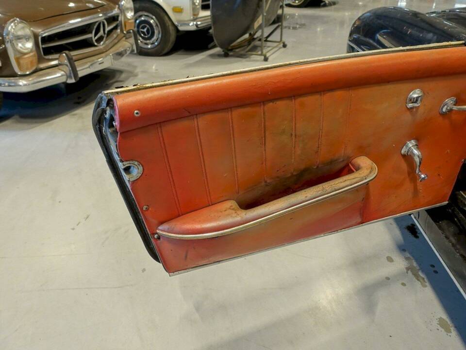 Image 18/36 of Mercedes-Benz 190 SL (1959)