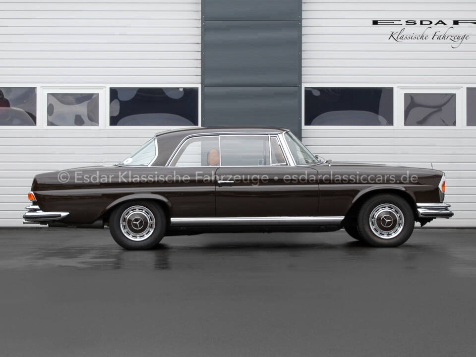 Image 22/35 of Mercedes-Benz 280 SE 3,5 (1970)