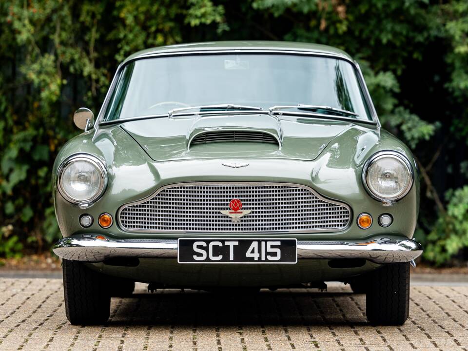 Image 6/50 de Aston Martin DB 4 (1960)