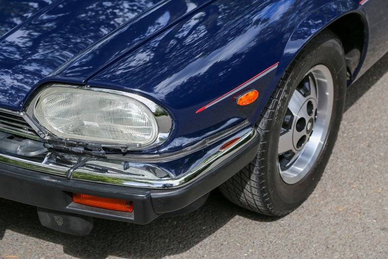 Image 35/50 de Jaguar XJS 5.3 V12 (1990)