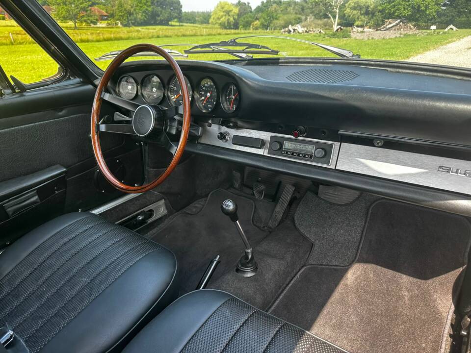 Image 31/44 of Porsche 912 (1968)
