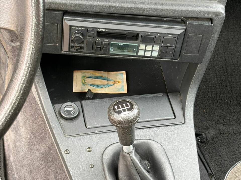 Bild 20/41 von BMW 520i (1982)