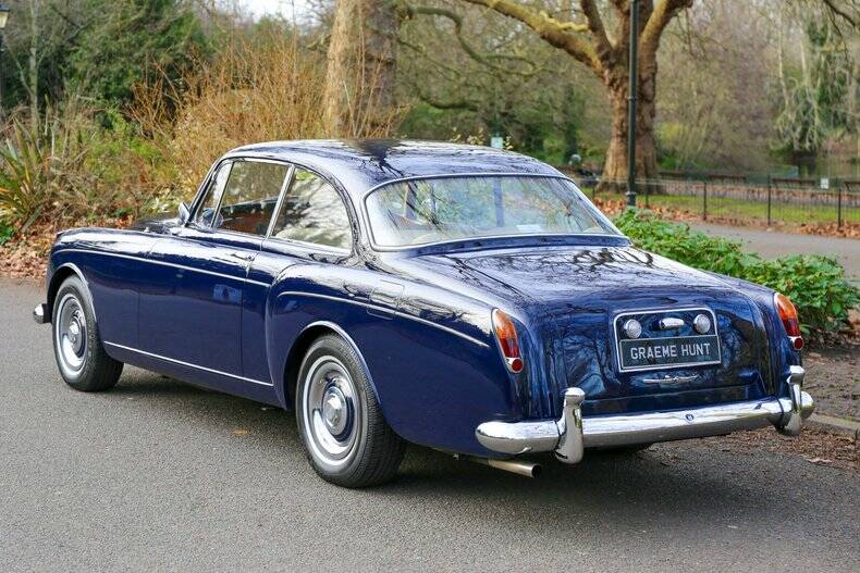 Image 20/50 of Bentley S 3 Continental (1962)