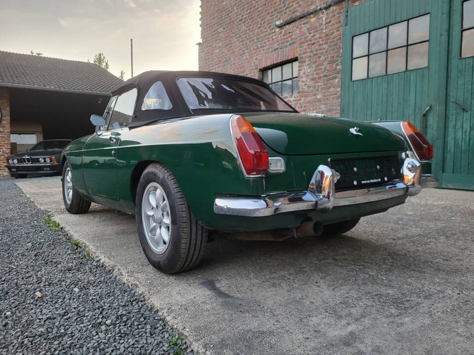 Image 48/58 of MG MGB (1971)