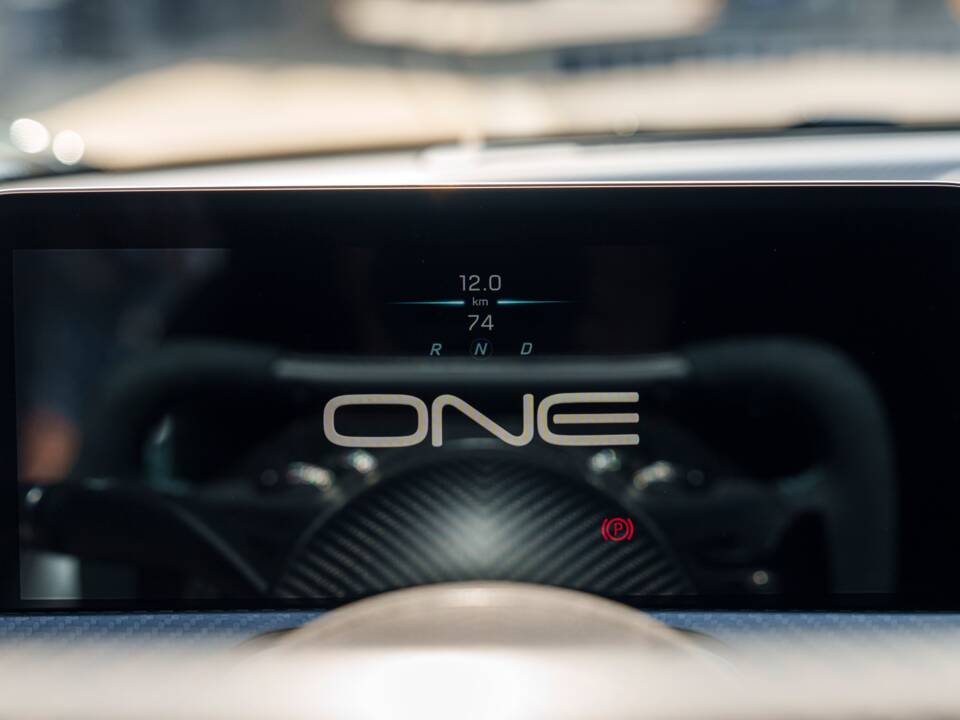 Image 18/23 of Mercedes-AMG One (2025)